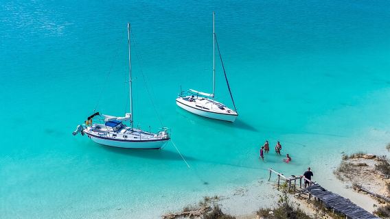 Eco Sailing Bacalar Experience with snack and drinks