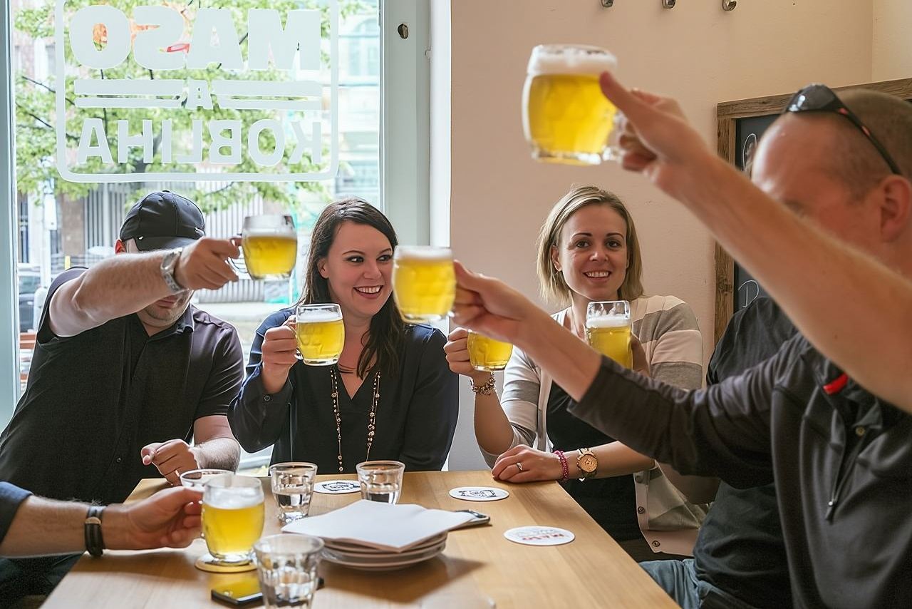 Tour gastronomico e della birra di Eating Prague di Eating Europe