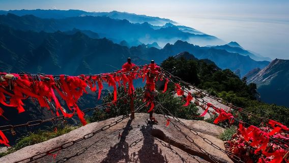 Private Day Trip to Mount Hua from Xi'an with English Driver