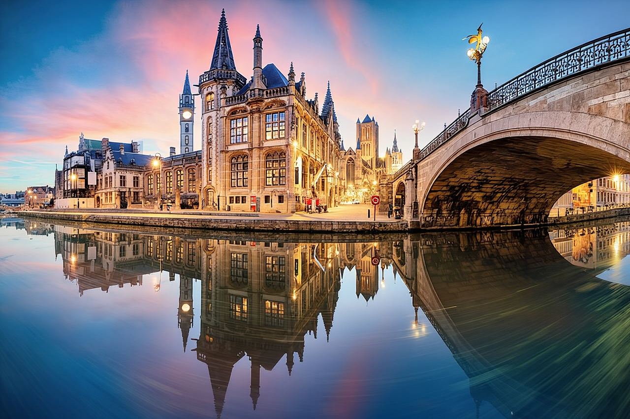 Private Tour: The Dark Side of Gent