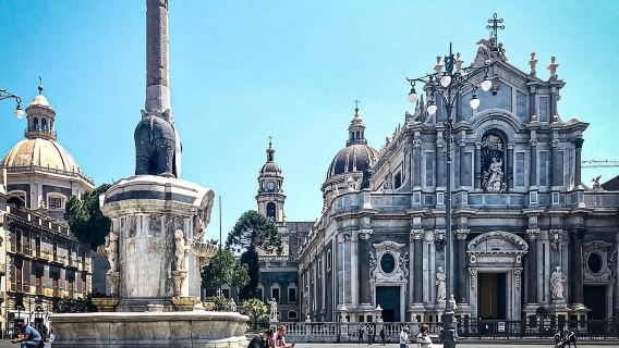 WalkingTour CATANIA - menemui bandar lava dengan pemandu berlesen
