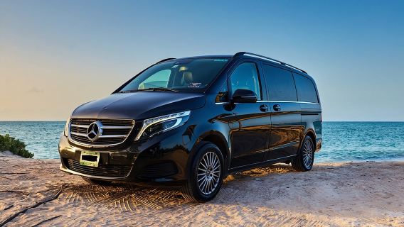 Traslado en lujosa minivan Mercedes Benz