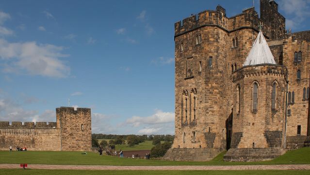 Tur Kastil Alnwick, Northumberland dan Perbatasan dengan Tiket Masuk