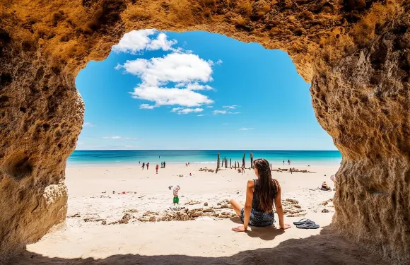 南澳菲爾半島+魔方酒莊之旅【洞穴海灘+花崗巖島 酒店接送】