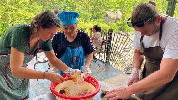 Ha Giang: Tay Ethnic Cooking Class with a Spring view