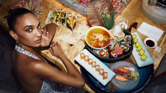 [makan malam prasmanan Royal Atlantis] makan malam prasmanan gastronomi di Hotel Atlantis Royal yang baru di Dubai