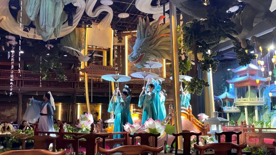 Taizhou Xuyan: Jamuan Makan Malam Istana Dinasti Tang Kuno yang Imersif (Pertunjukan musik dan tari tradisional + pesta visual dan kuliner kerajaan + pengalaman kostum/rias wajah kuno opsional)