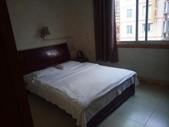 Others 2, Triumphal Arch Inn (Guilin High-Speed Railway North Station), Guilin