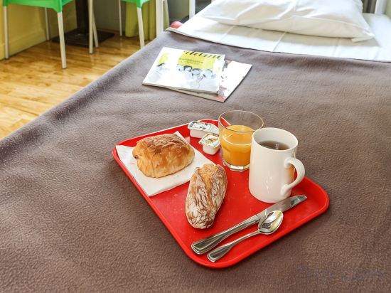 Le Montclair Montmartre by River - Hostel Room Type - Quadruple Family Room