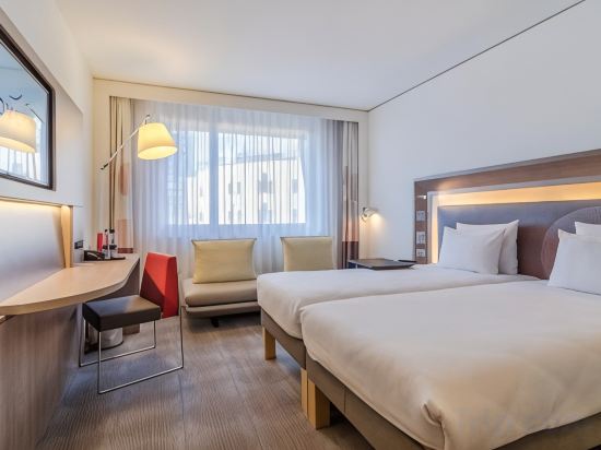 Novotel Basel City - Tap to explore photos