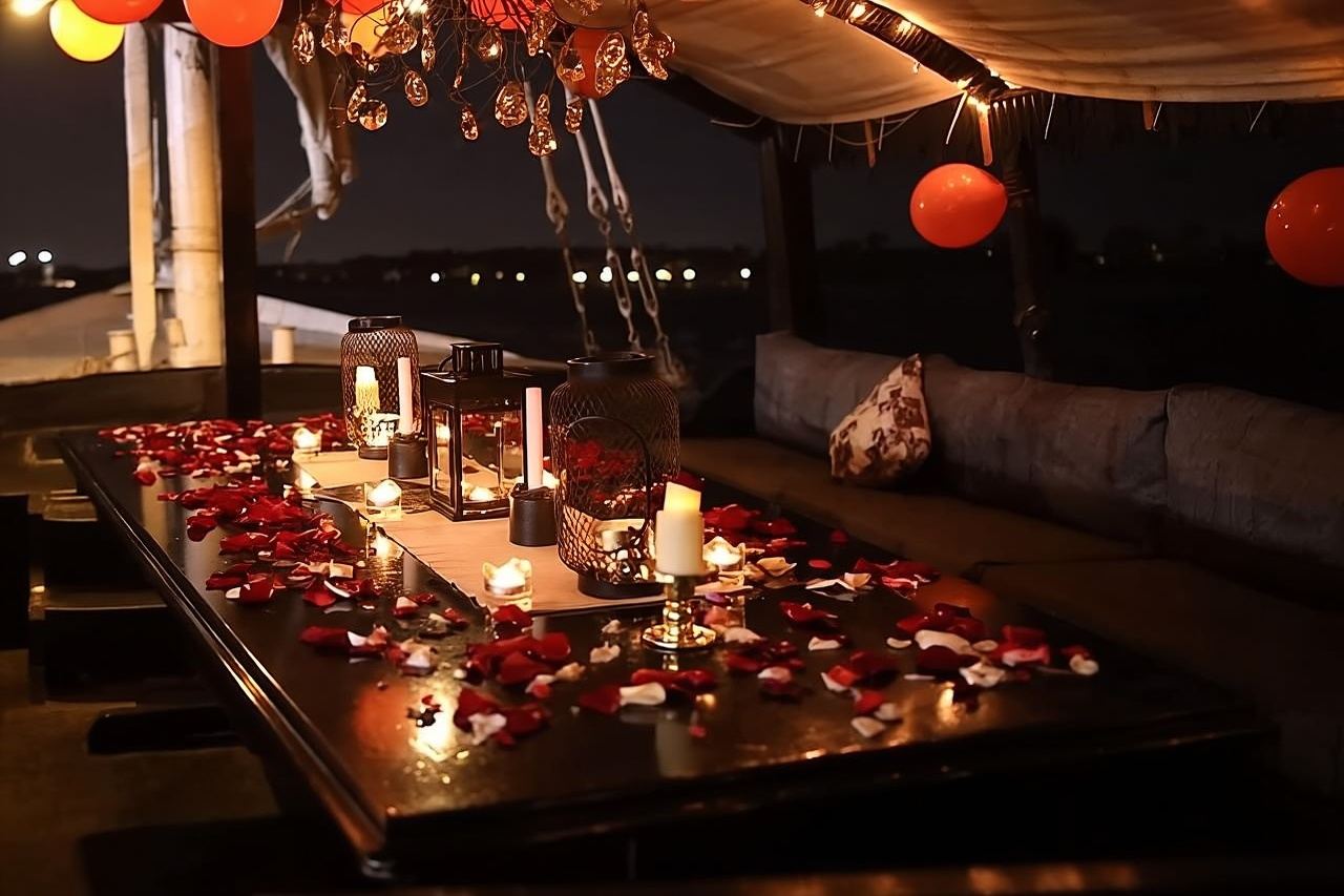 Luxury Felucca on the Nile with Lunch 