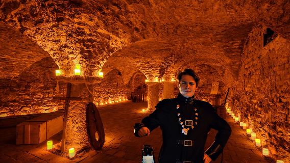 ทัวร์ผีปราก ตำนาน ใต้ดินยุคกลาง และคุกใต้ดิน