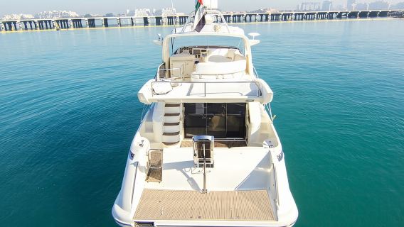 Luxury Yacht Charter : Dubai Marina, Atlantis The Palm & Burj Al Arab
