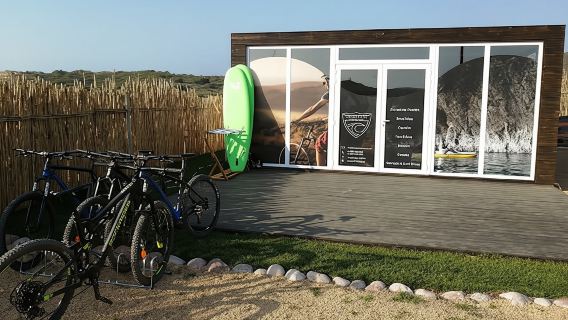 Group surf lesson in Carrapateira