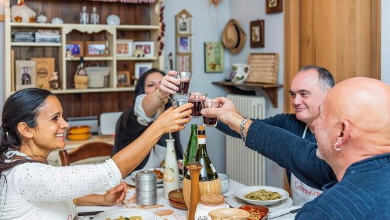 Dining Experience and Cooking Show at a Cesarina's Home in Perugia