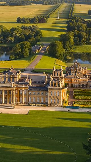 1-day tour to Cotswolds AONB (Bourton-on-the-Water + Burford + English group)