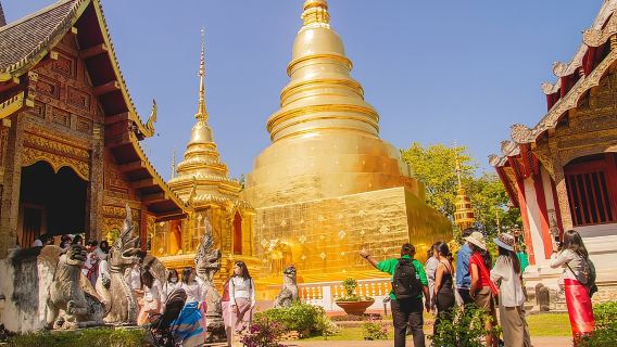 Chiang Mai Old City & Temples Guided Walking Tour - 3 Hrs
