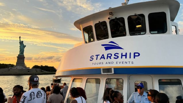 New York: 90-Minute Lower Manhattan Landmarks Sightseeing Cruise