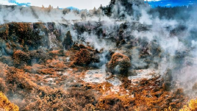 New Zealand · Auckland lawatan sehari sewaan peribadi ke Kawah Bulan + Huka Falls + Taman Mata Air Panas Geoterma