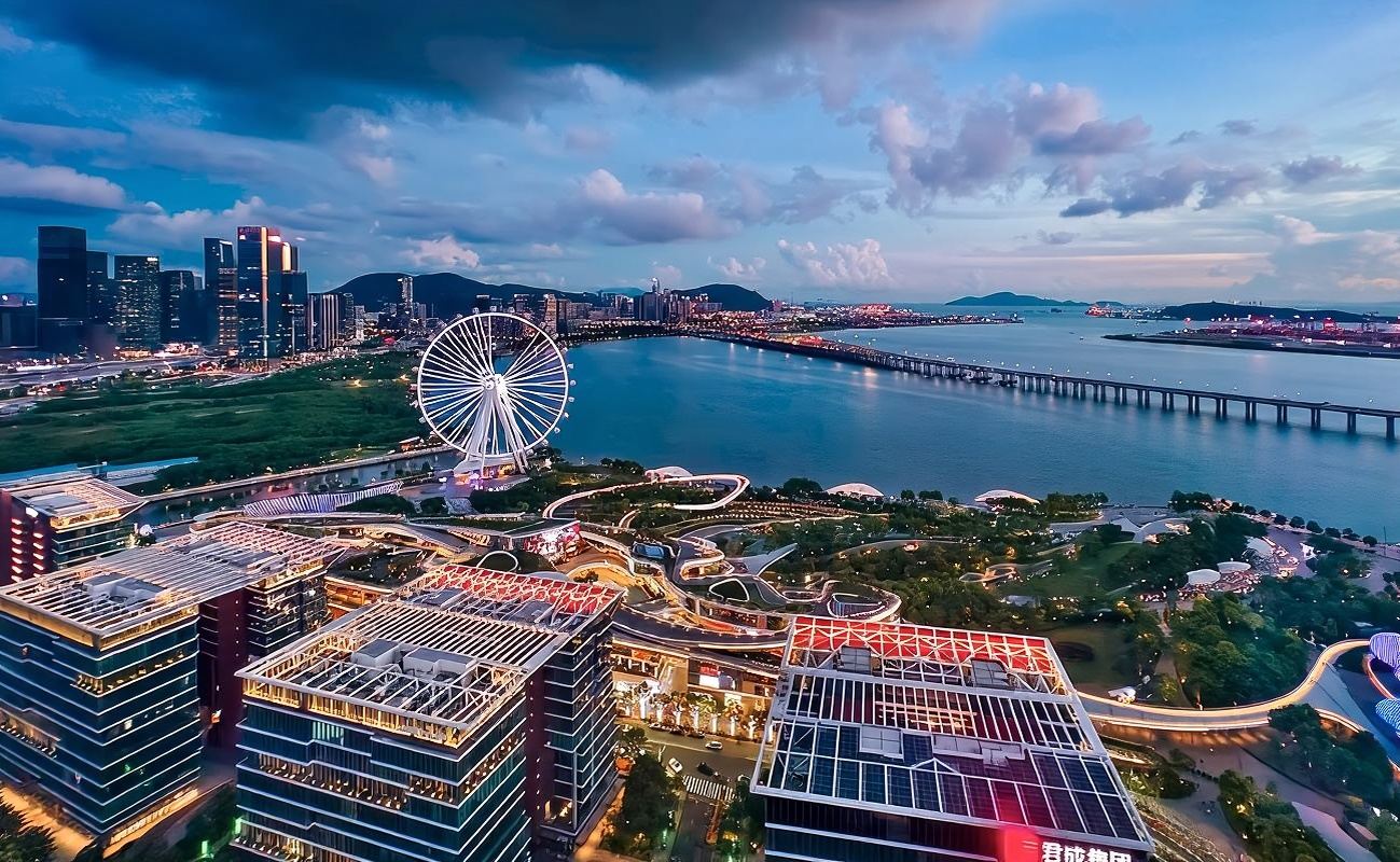 Shenzhen: Shenzhen Bay + Ping An Finance Centre + Nantou Ancient City|Customized Car and Driver in Multiple Languages (Chinese, English, etc.)