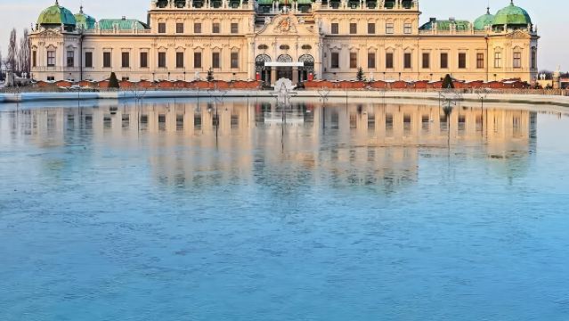 奧地利維也納+美泉宮+美景宮+斯蒂芬大教堂包車一日遊