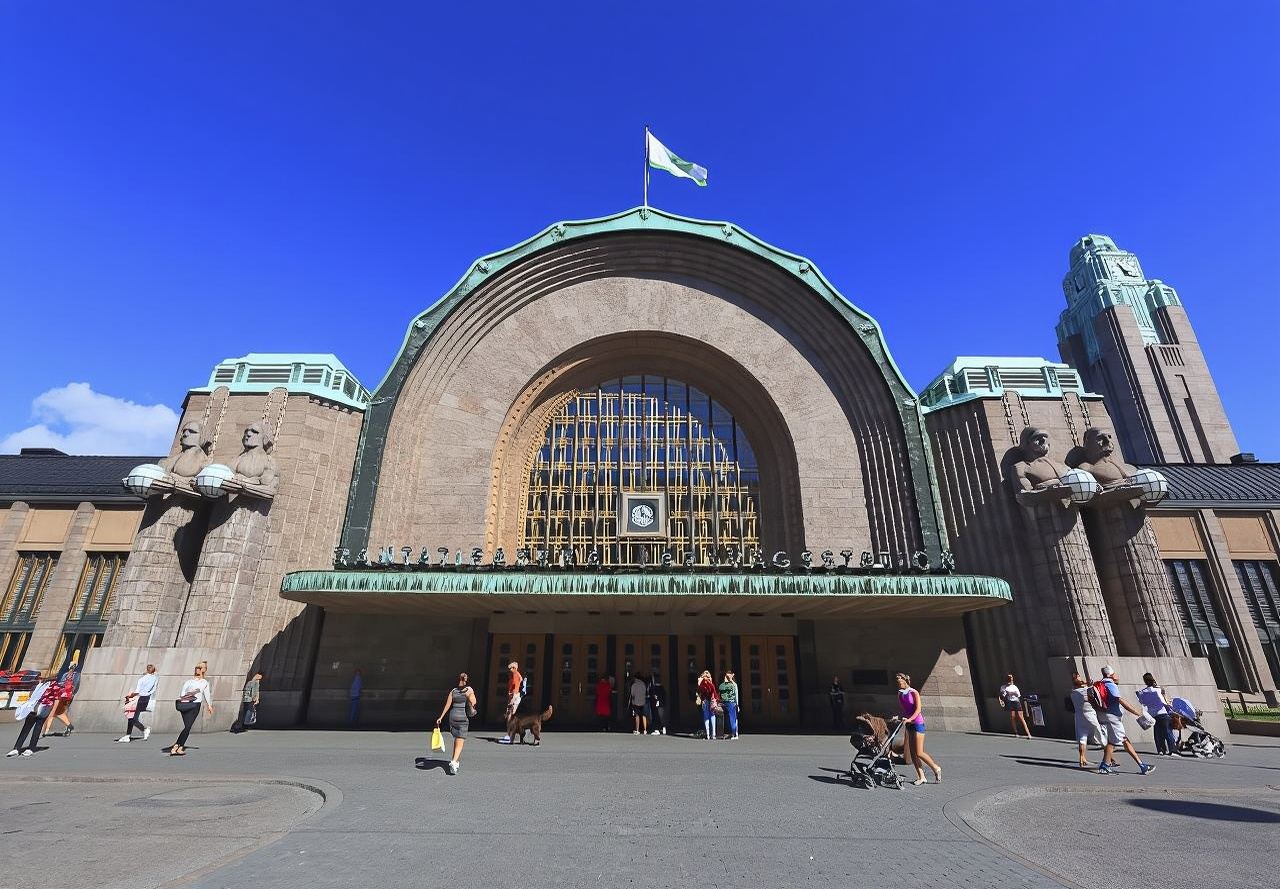 Exploración cultural en Helsinki, Finlandia: Desde la estación central hasta la Plaza del Mercado de Helsinki con servicio de coche privado con conductor en chino e inglés