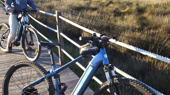 Ferragudo: Hele dags elektrisk cykeludlejning med ruter