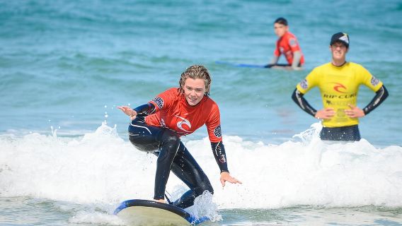 Beginner Surf Lesson in Newquay, Cornwall