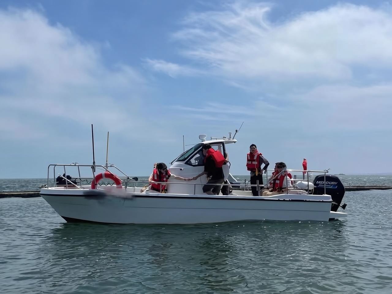 河北秦皇島快艇出海海釣 3 小時【專業船長教學＋免費提供魚竿魚餌＋全程無二次消費】