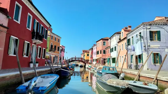 Murano Glass Experience With a Visit to a Burano Lace Island