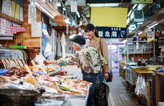 港口接載：新潟私家團持牌導遊及車輛