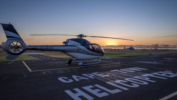 Full peninsula 50-minute scenic helicopter flight in Cape Town