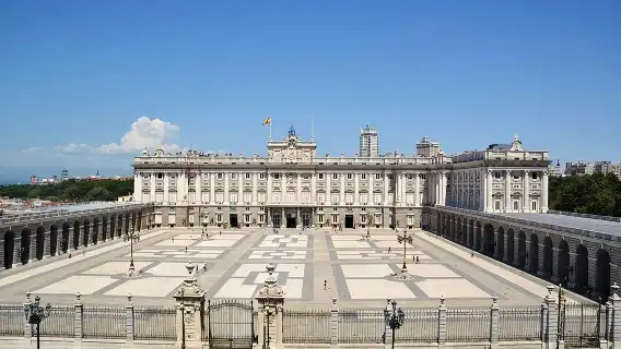 Madrid Old Town & Royal Palace Walking Tour Skip the Line Ticket