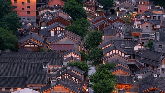 Ночная экскурсия по Чунцину: речной круиз и скрытые виды