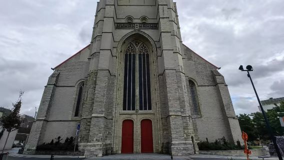 奧德納爾德包車精華遊：市政廳博物館、三大教堂、會院與騎行中心