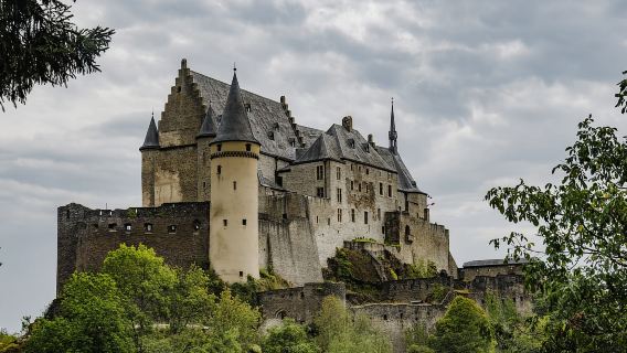 Luxembourg: Capture the most Photogenic Spots with a Local