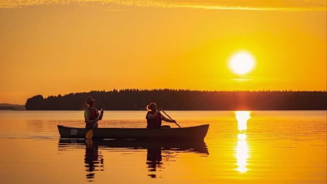 Rovaniemi: Canoeing under the Midnight Sun
