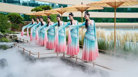 Banquet impérial de Hangzhou · Dîner immersif d'empereur chinois antique en salle privée (salle privée exclusive + expérience impériale immersive recréée + débloquez un privilège digne d'un empereur)