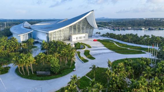 Lawatan sehari di Haikou + Muzium Laut China Selatan + Pelabuhan Ikan Tanmen + Gua Yanzi di Pantai Shanqin