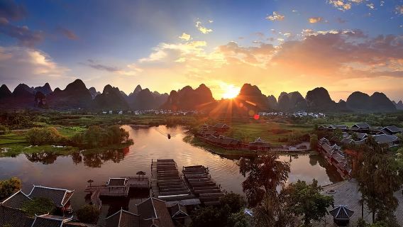 옥룡강(위룽강) 관광지 하이킹 & 인즈옌 일일투어 (구이린/양숴 출발)