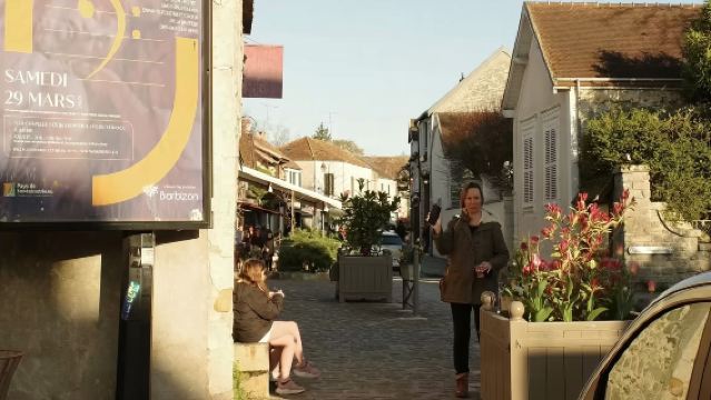 Lawatan sehari sewaan peribadi di Paris: Istana Fontainebleau + Hutan Barbizon + Istana Versailles + Fondation Claude Monet