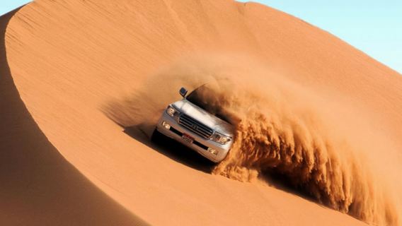 Приключенческий тур на квадроциклах по пустыне Дубая с дюнбашингом, сэндбордингом и катанием на верблюдах