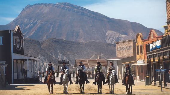 Heldagsrundtur i Western Theme Park Mini Hollywood (Oasys)