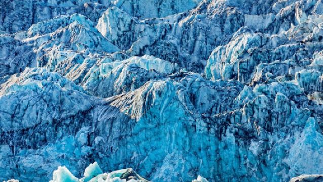 South Coast and Jokulsarlon Glacier Lagoon - with Transfer