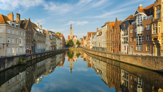 From Amsterdam: Day Trip to Bruges in Spanish or English