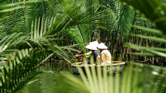 Basket Boat Tour from Da Nang/HoiAn by Lunch & Cafe Class Private