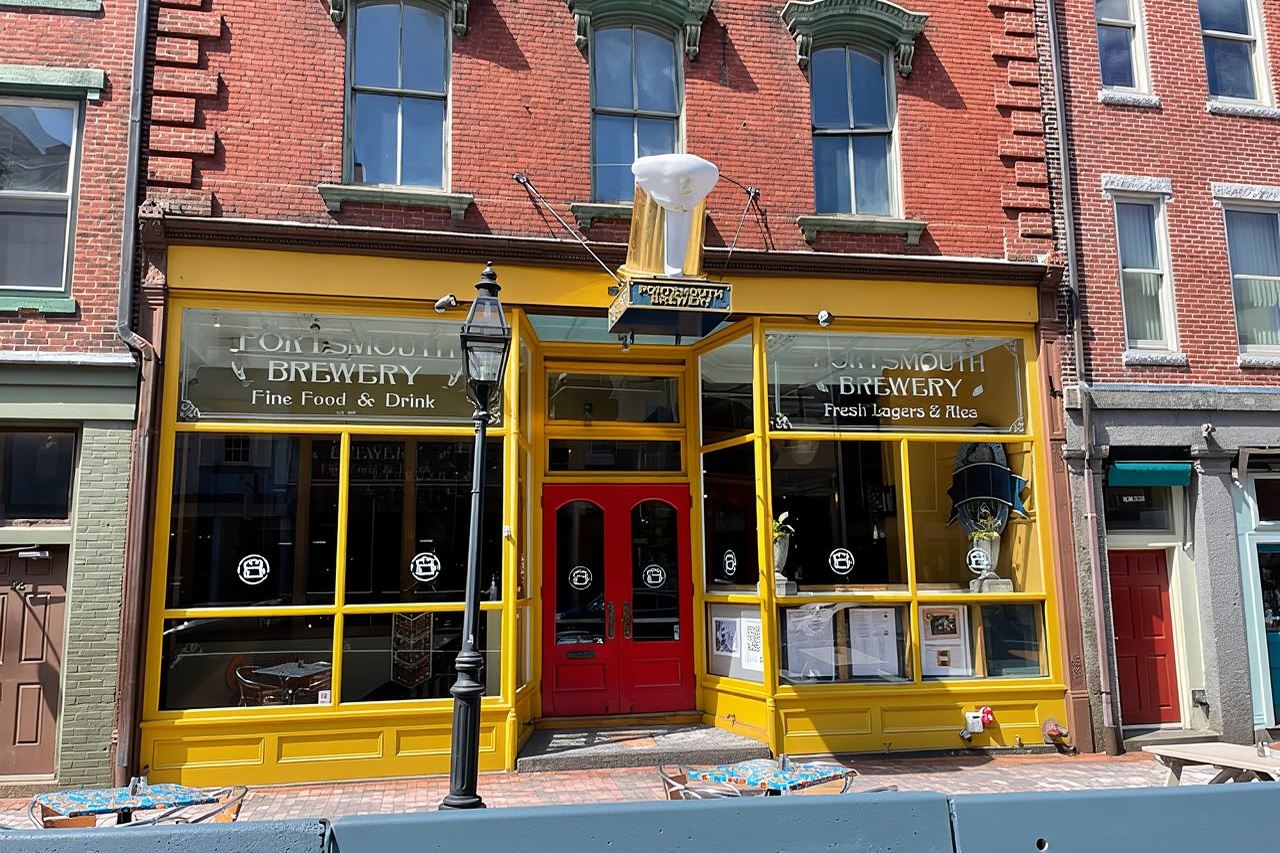 Tour a piedi infestato autoguidato a Portsmouth con APP/GPS/lettore EMF