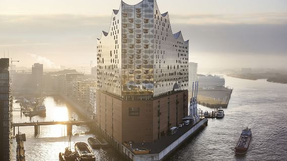 Elbphilharmonie-Premiumführung mit Franzbrötchen und Kaffee