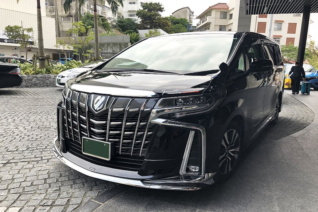 car service between Universal Studios Japan and downtown Osaka/Kansai International Airport/Kyoto