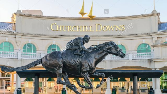 Bourbon & Derby: Makers Mark OR Buffalo trace + Churchill Down 